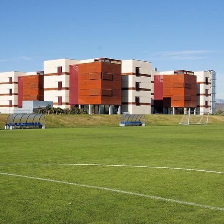 Hotelsefutbol ラス・ロサス・デ・マドリード エクステリア 写真